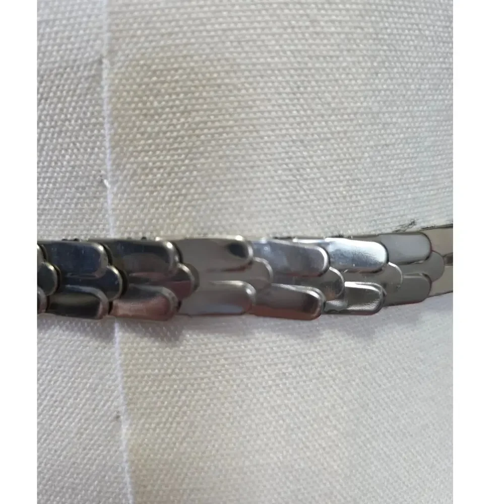 Vintage 80s Silver-Tone Stretch Belt Sleek Rectangular Metal Buckle Elastic Punk